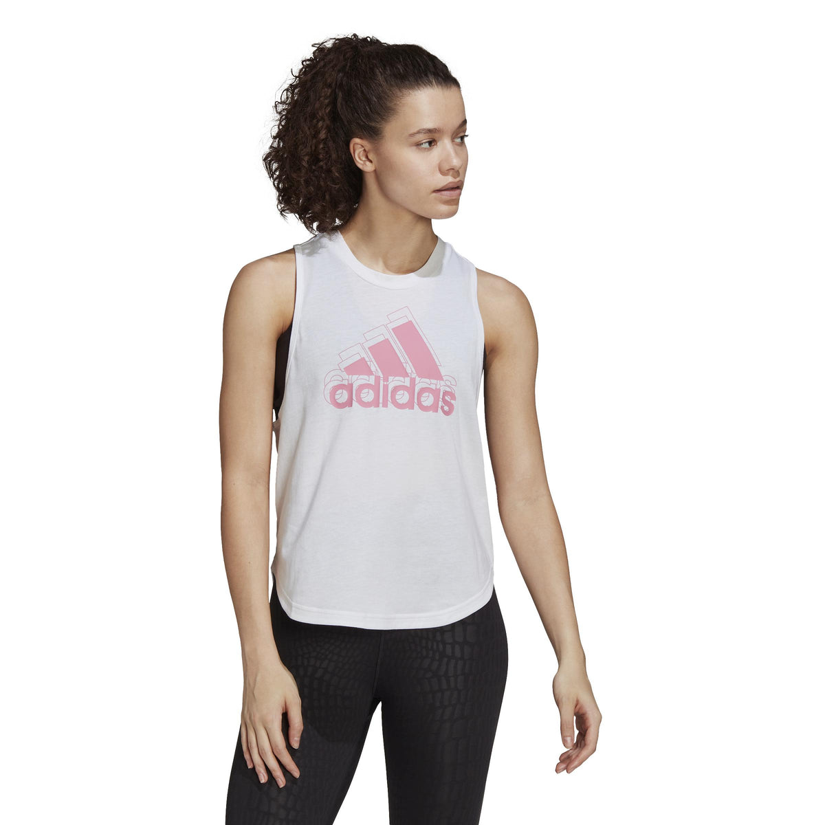 ADIDAS HK2592 .  