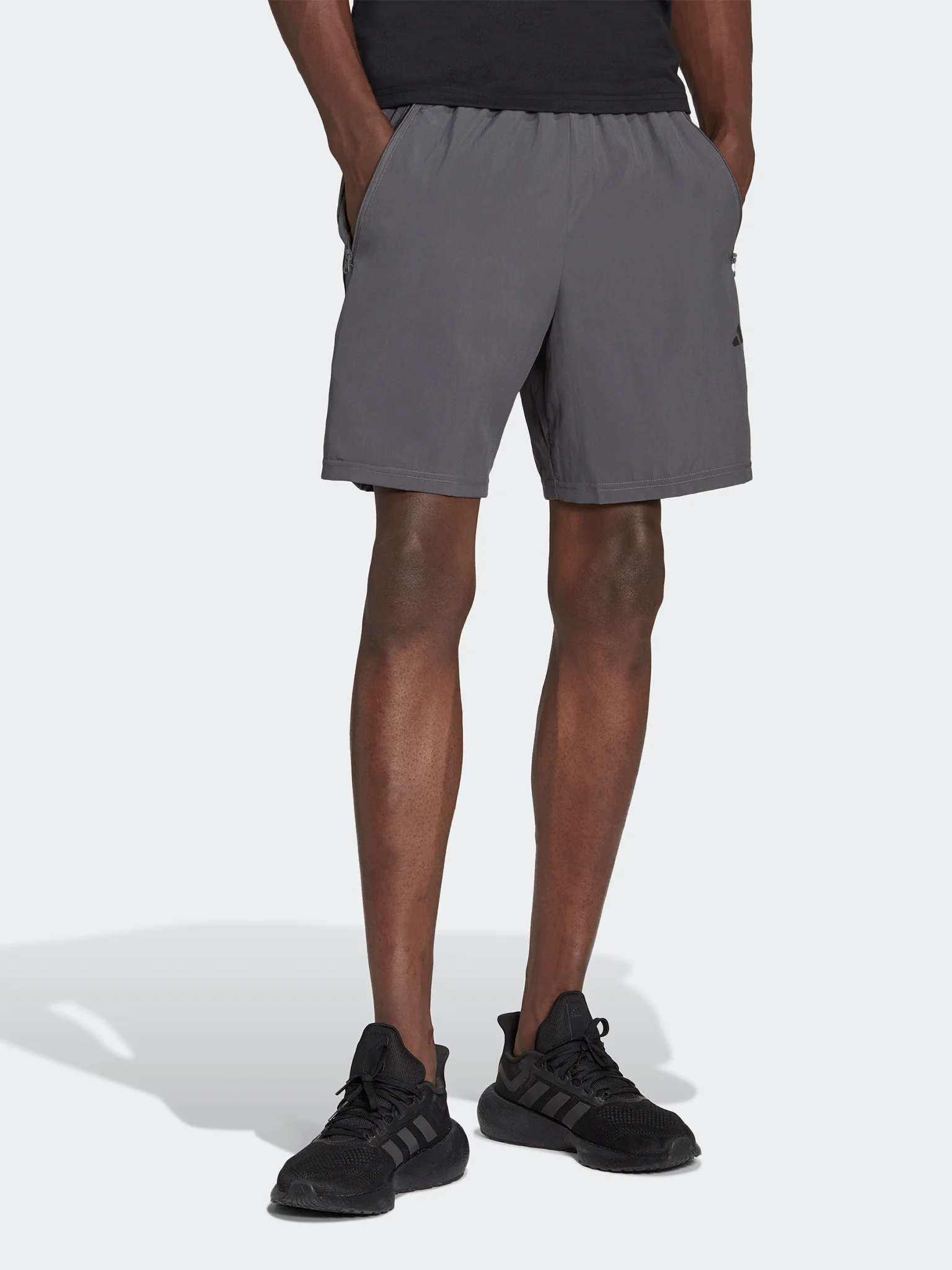 Image of ADIDAS IC6978 C PLAIN WEAVE      GREY/BLK 